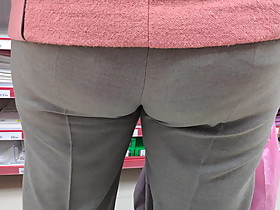 Big juicy hips mature mom in tight dress pants