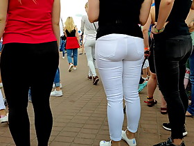 Juicy ass girls in tight white jeans